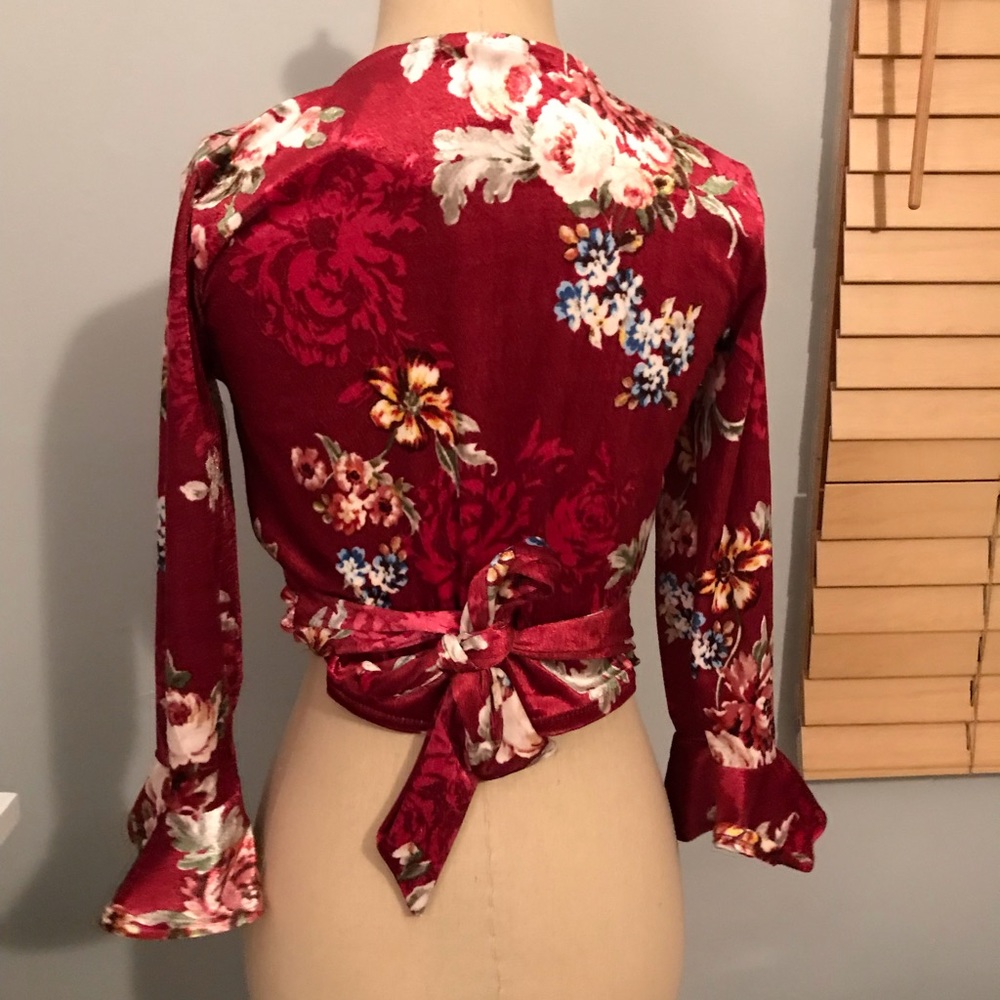 Blouse - Picture 2 of 2